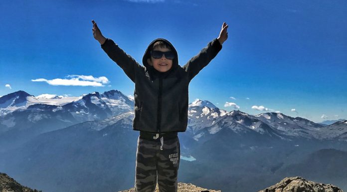 Best Hiking Shoes for Boys 2022